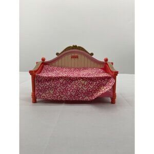 Fisher Price Loving Family Playhouse Daybed with bedspread Doll House Furniture